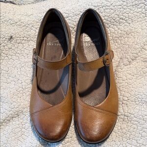 Dansko Women's Tan Mary Jane Flats